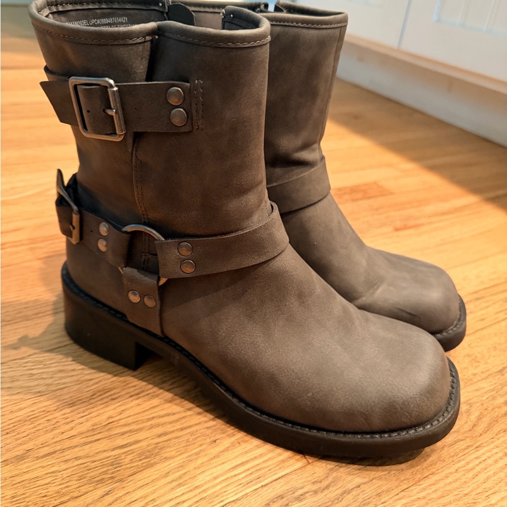 No Boundaries Charcoal Moto Boots